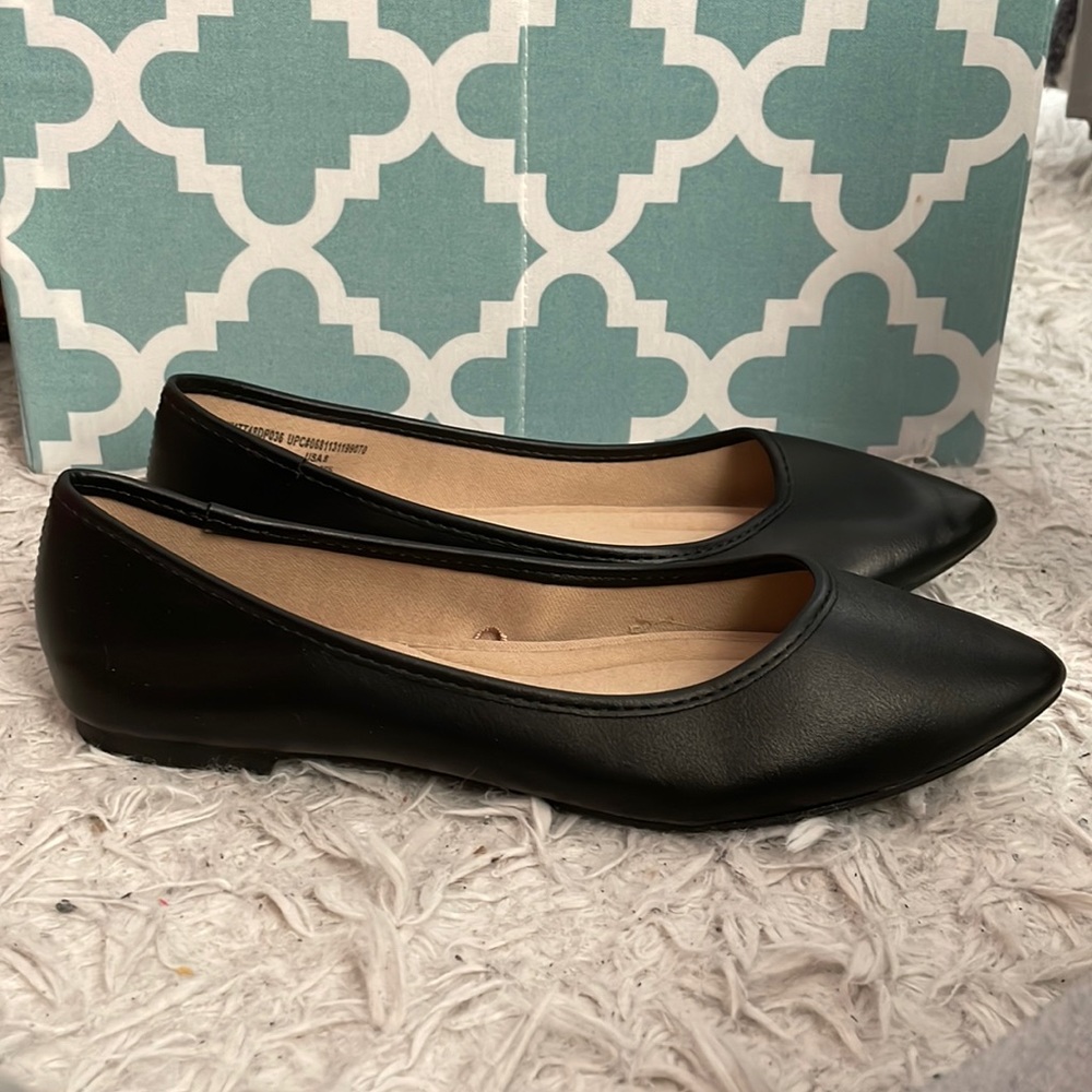 DRESS FLATS